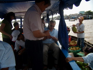 floating Market tour, in Can Tho